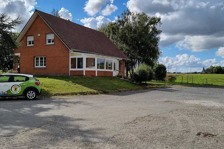 Gîte pour 12 personnes, avec Jardin dans Sainte-Marie-Cappel