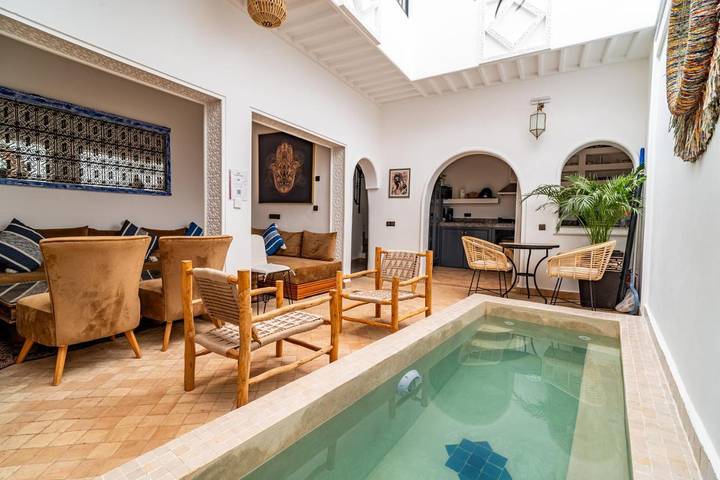 Maison de vacances pour 12 personnes, avec terrasse et piscine à Marrakech