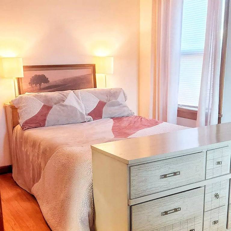 Comfortable in the heart of historic Anaconda! in Anaconda-Deer Lodge County, Deer Lodge County