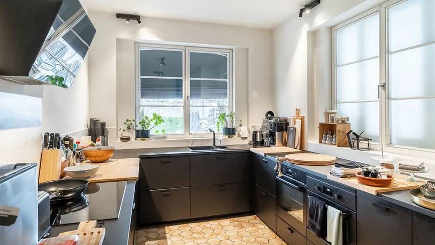 Location de vacances pour 17 personnes, avec jacuzzi ainsi que sauna et jardin à Bilzen - 2
