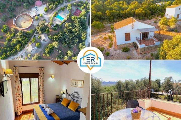Ferienhaus für 3 Personen, mit Terrasse und Pool sowie Garten - 1