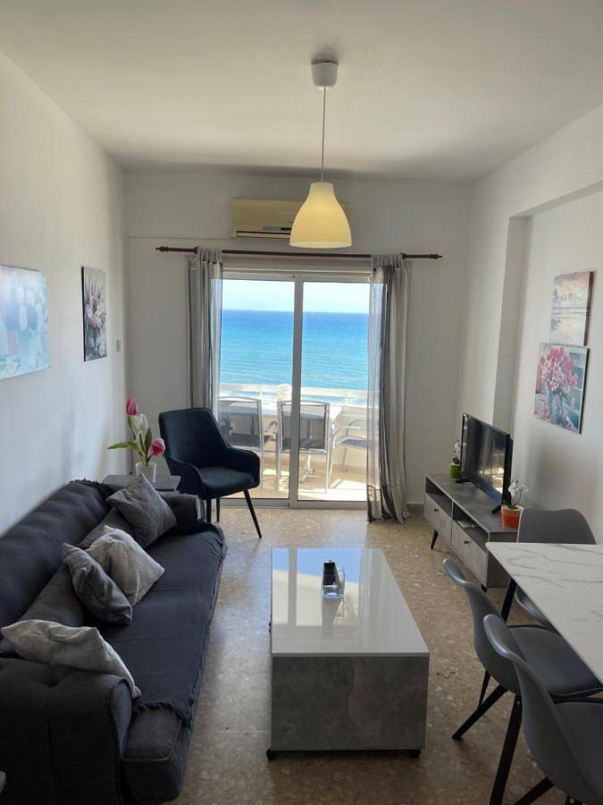 Ferienwohnung für 4 Personen, mit Ausblick und Balkon in Larnaka