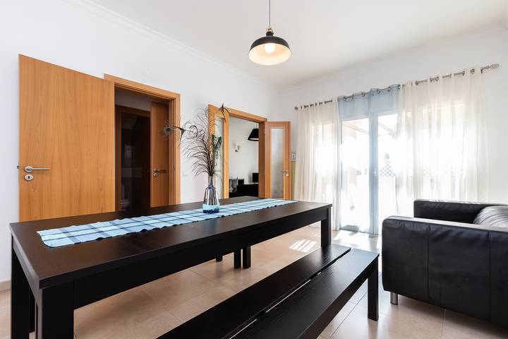 Location de vacances pour 6 personnes, avec terrasse à Manta Rota