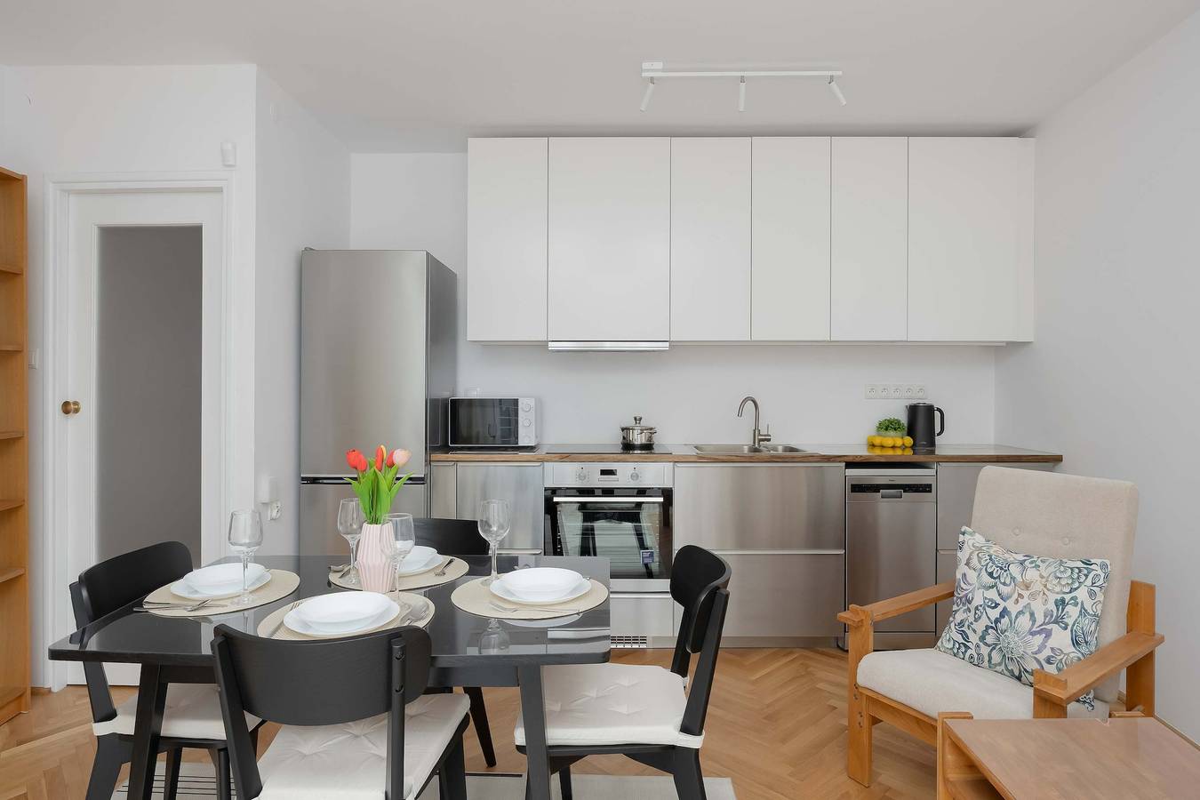 Comfortable House with a Terrace | 3 Bedrooms in Mokotów, Warschau