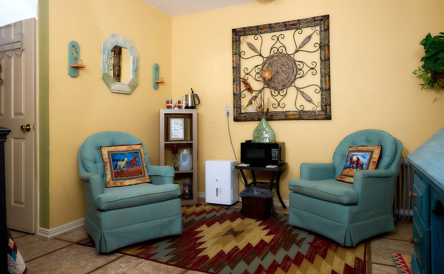 Pleasant Days Lodging Southwest Cottage in Homosassa Springs, Comté de Citrus