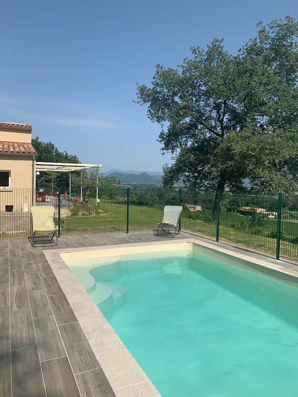 Gîte für 6 Personen, mit Terrasse und Garten sowie Pool und Ausblick