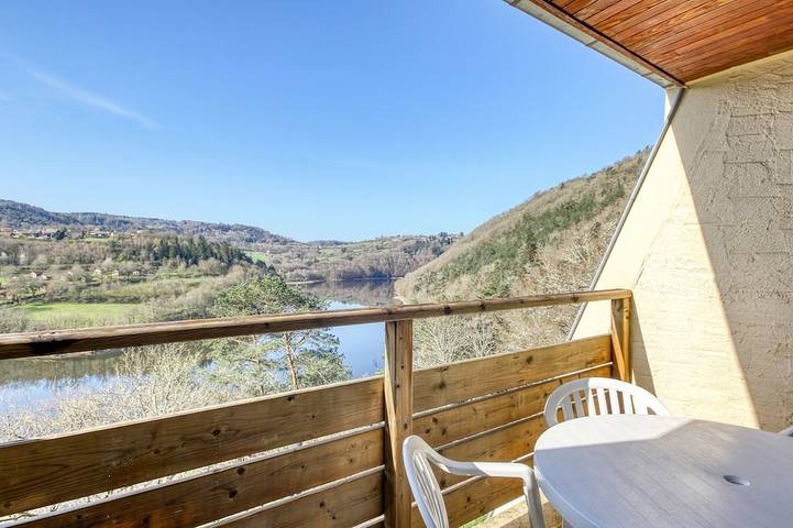 Hôtel pour 4 personnes, avec piscine