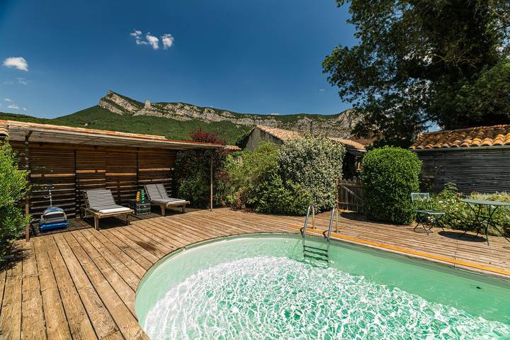 Gîte pour 4 personnes, avec Jardin et Bassin pour enfant