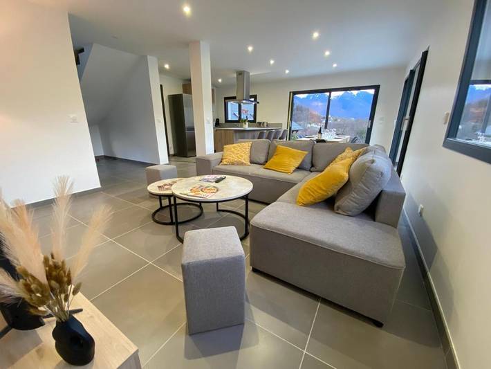 Location de vacances pour 8 personnes, avec terrasse et vue à Mercury - 2