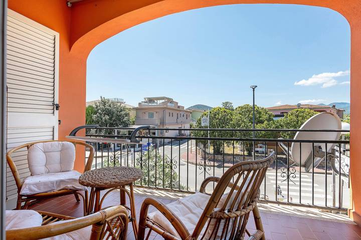 Hel lägenhet, Del Corso Apartment with Private Terrace and Air Conditioning in San Teodoro, Olbia-Tempio