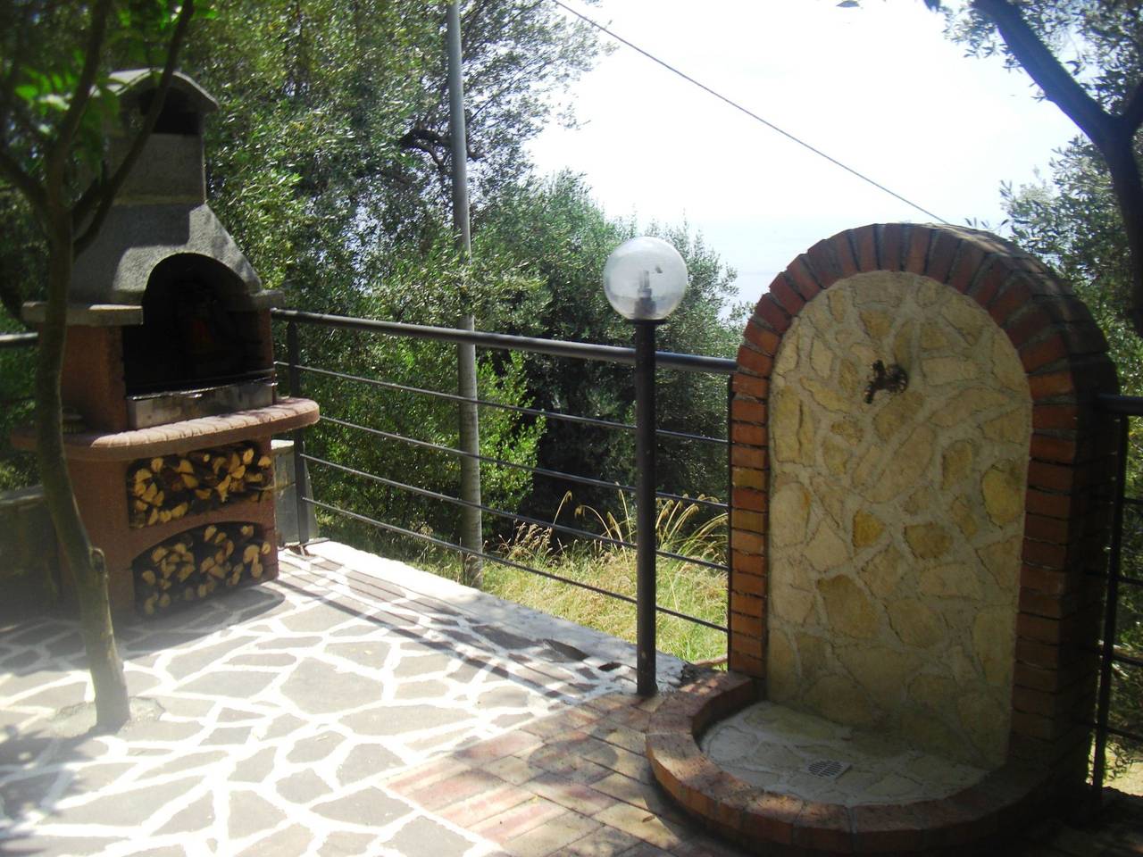 Appartamento intero, Strandnahe Wohnung in Pisciotta mit Grill in Pisciotta, Cilento
