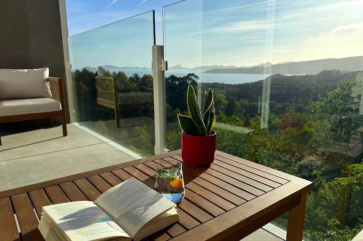Appartement de vacances pour 7 personnes, avec balcon ainsi que jardin et piscine - 1