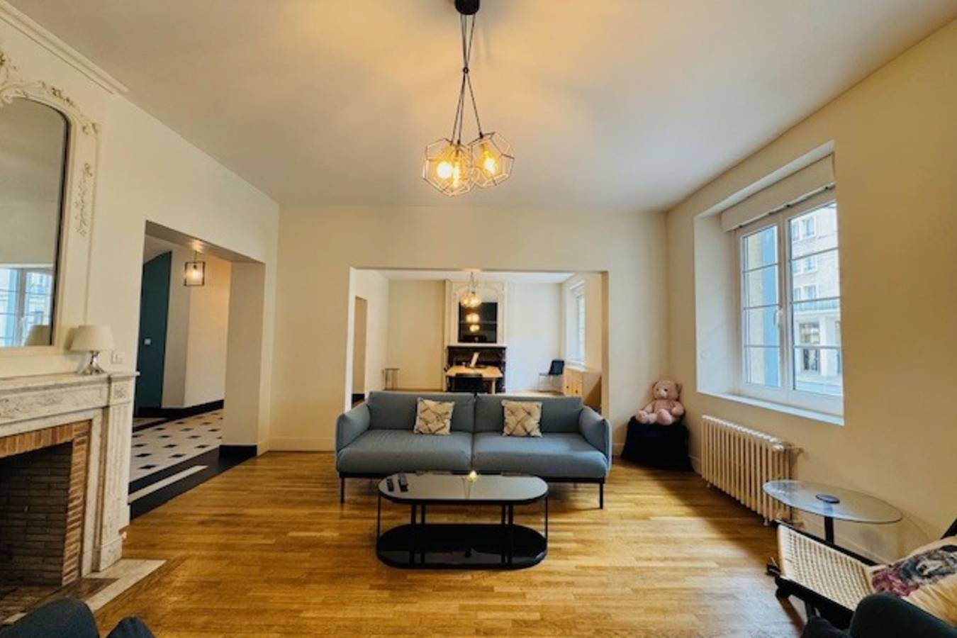 Stunning 230m² with garden in the city center in Caen, Región de Caen