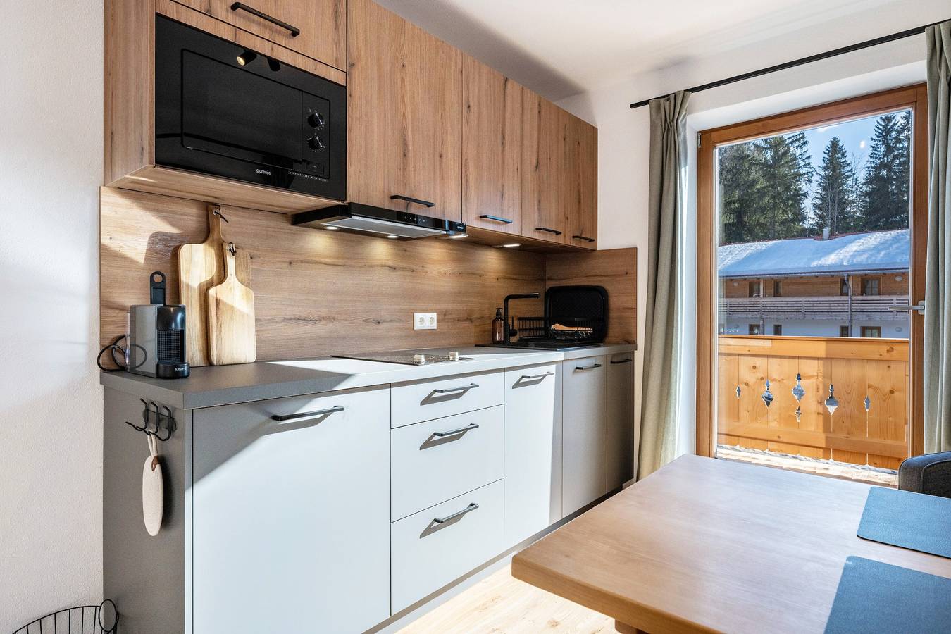 Ganze Wohnung, Apartment 'Fewo Am Steinbach - Stoaboch' mit Bergblick, Balkon und Wlan in Reit im Winkl, Bayerische Alpen