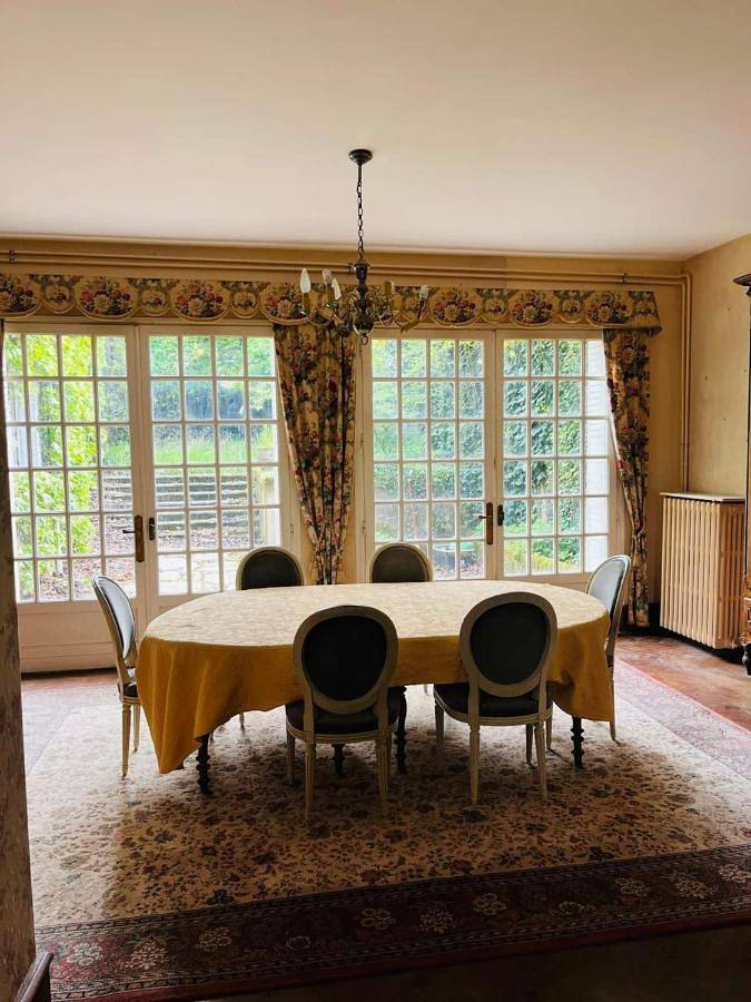 Location de vacances pour 13 personnes, avec piscine et jardin à Ruffec - 2