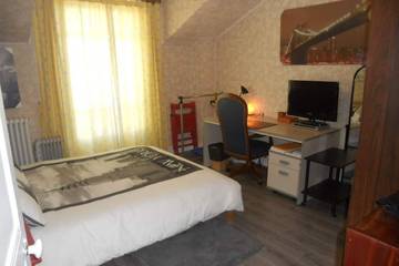 Appartement De Vacances pour 3 Personnes dans Carrières-sur-Seine, Yvelines, Photo 1