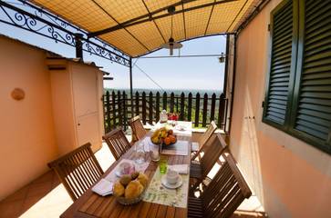 Agriturismo per 6 Persone in Lucca, Provincia di Lucca, Foto 2