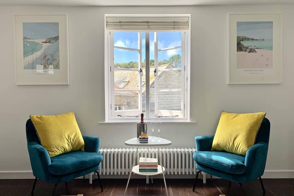 Holiday Home for 8 People in Padstow, Cornwall