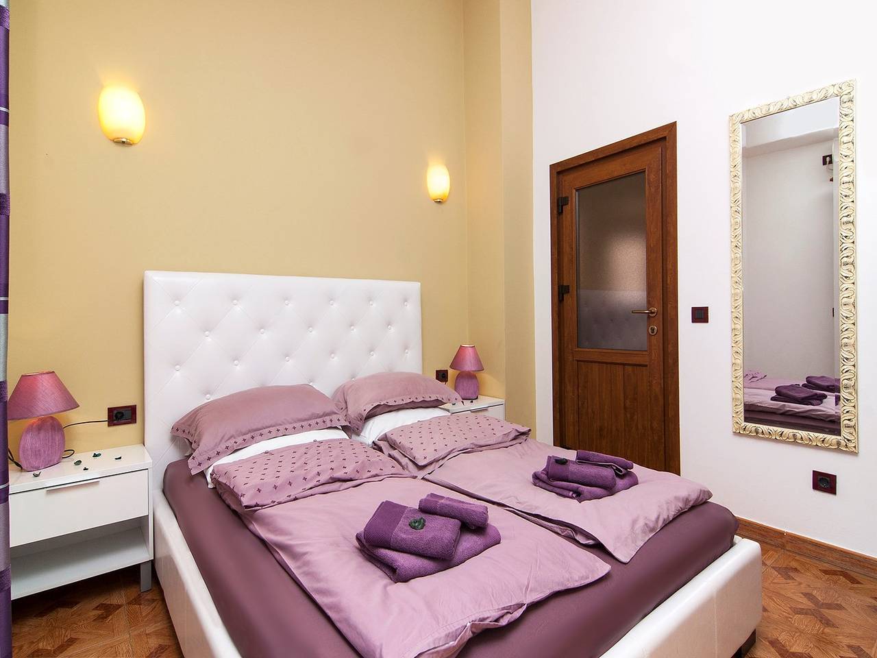 Entire apartment, Studio perfect for couples in peaceful area of Rovinj, just 10 minutes walk from old town in Rovinj, Rovinj region