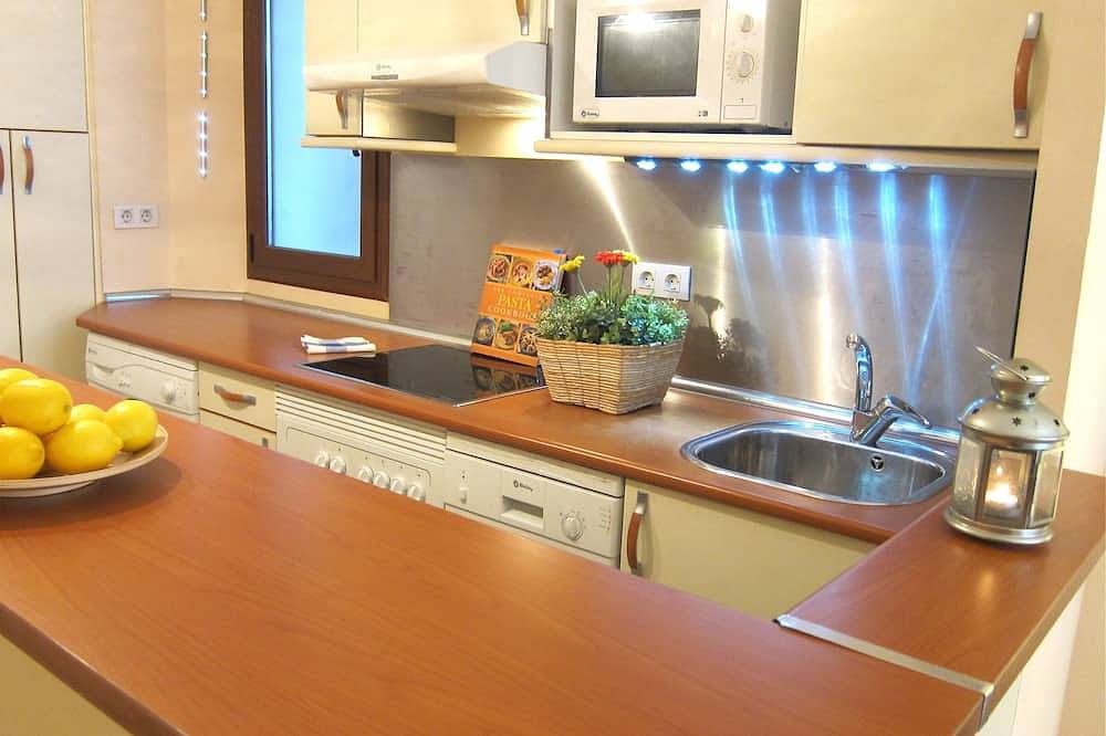 Apartamento entero, Apartamento: Cerca de todo y muy comodo in Chamartín (Madrid), Madrid