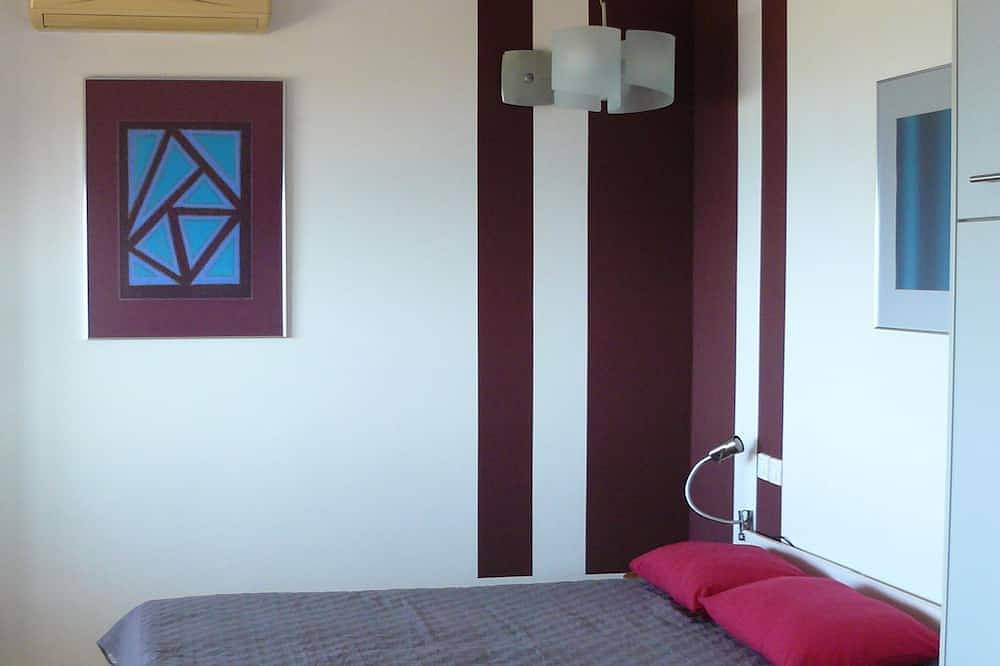 Ganze Wohnung, Villa-Studio, Meerblick, modern, stilvoll, 10 Min. vom Strand, Terrasse, Garten in Ferma, Lasithi