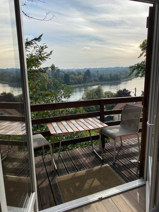 Chalet en bord de Seine in Le Coudray-Montceaux, Essonne