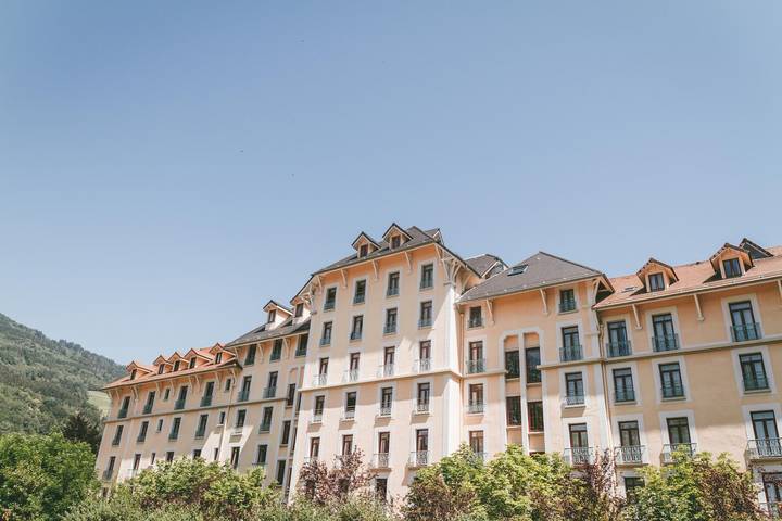 Apartamento entero, Appart'Hotel le Splendid - Terres de France — 3-kamer appartement in Allevard, Isère