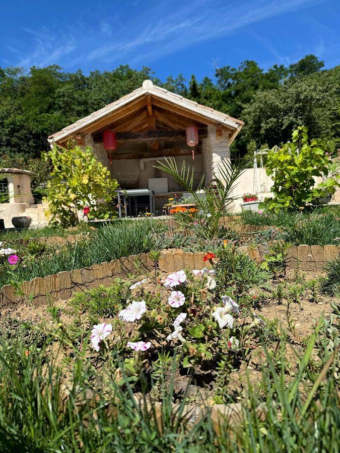 Cottage pour 4 personnes, avec jardin et vue, animaux acceptés à Sancé