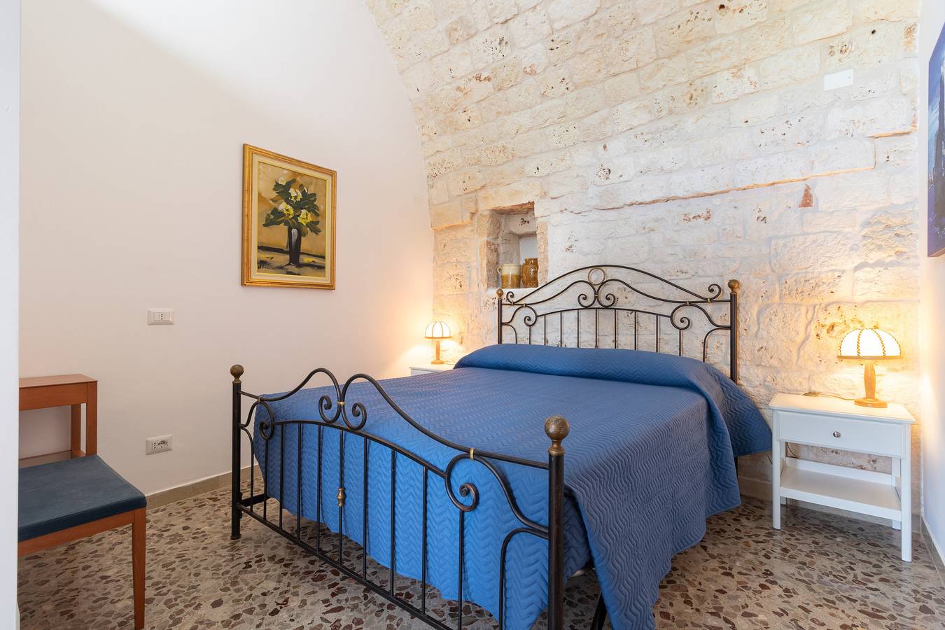 Camera 'Tramonto' con piscina condivisa, Wi-Fi e aria condizionata in Polignano a Mare, Provincia di Bari