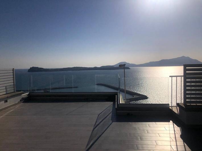Appartamento per 4 persone, con Terrazza e Panorama a Monte di Procida