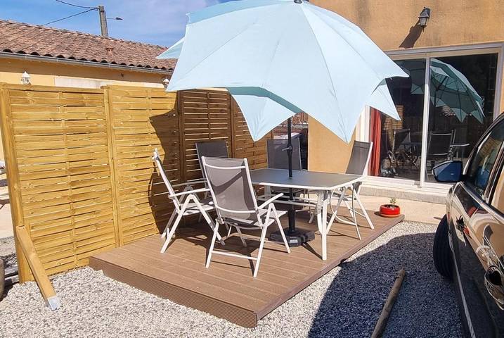 Maison d’hôte pour 4 personnes, avec terrasse et piscine, animaux acceptés