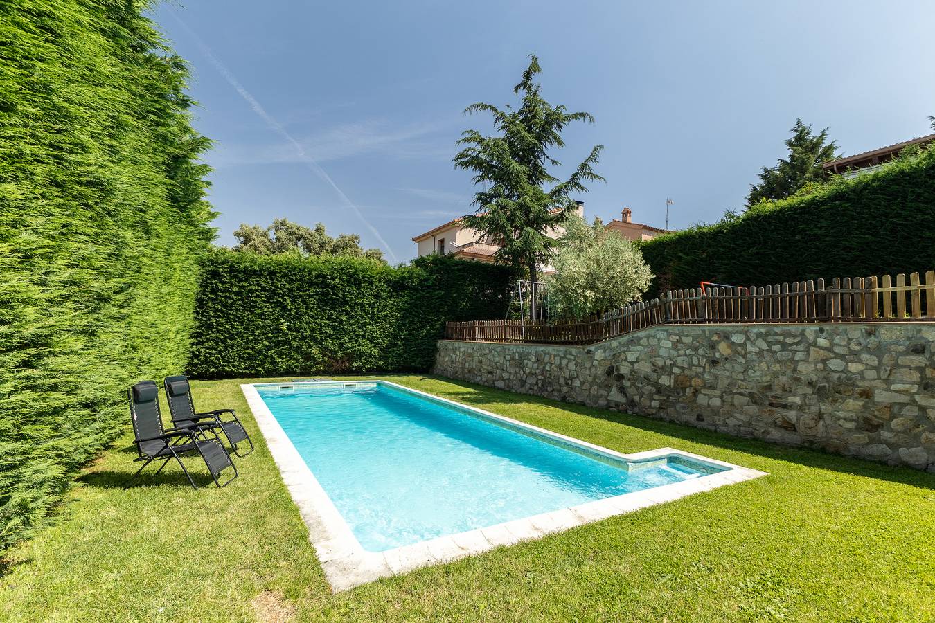 Villa 'Arboleda' mit Bergblick, privatem Pool und Wi-Fi in La Losa, Segovia Provinz