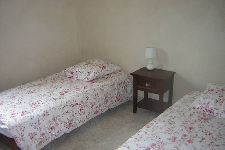 Location de vacances pour 4 personnes, avec jardin et terrasse, animaux acceptés à Saint-Nazaire (Gard) - 4