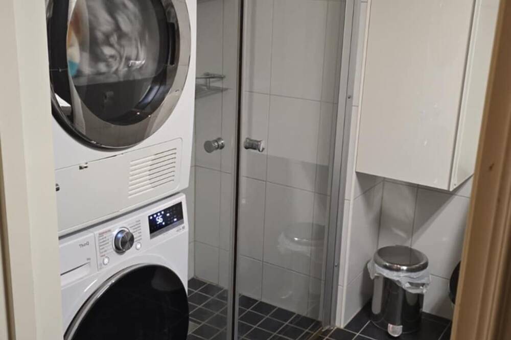 Ganze Wohnung, Cozy, bright apartment in the middle of the city, with a quiet location facing the courtyard. in Centrum, Helsingborg