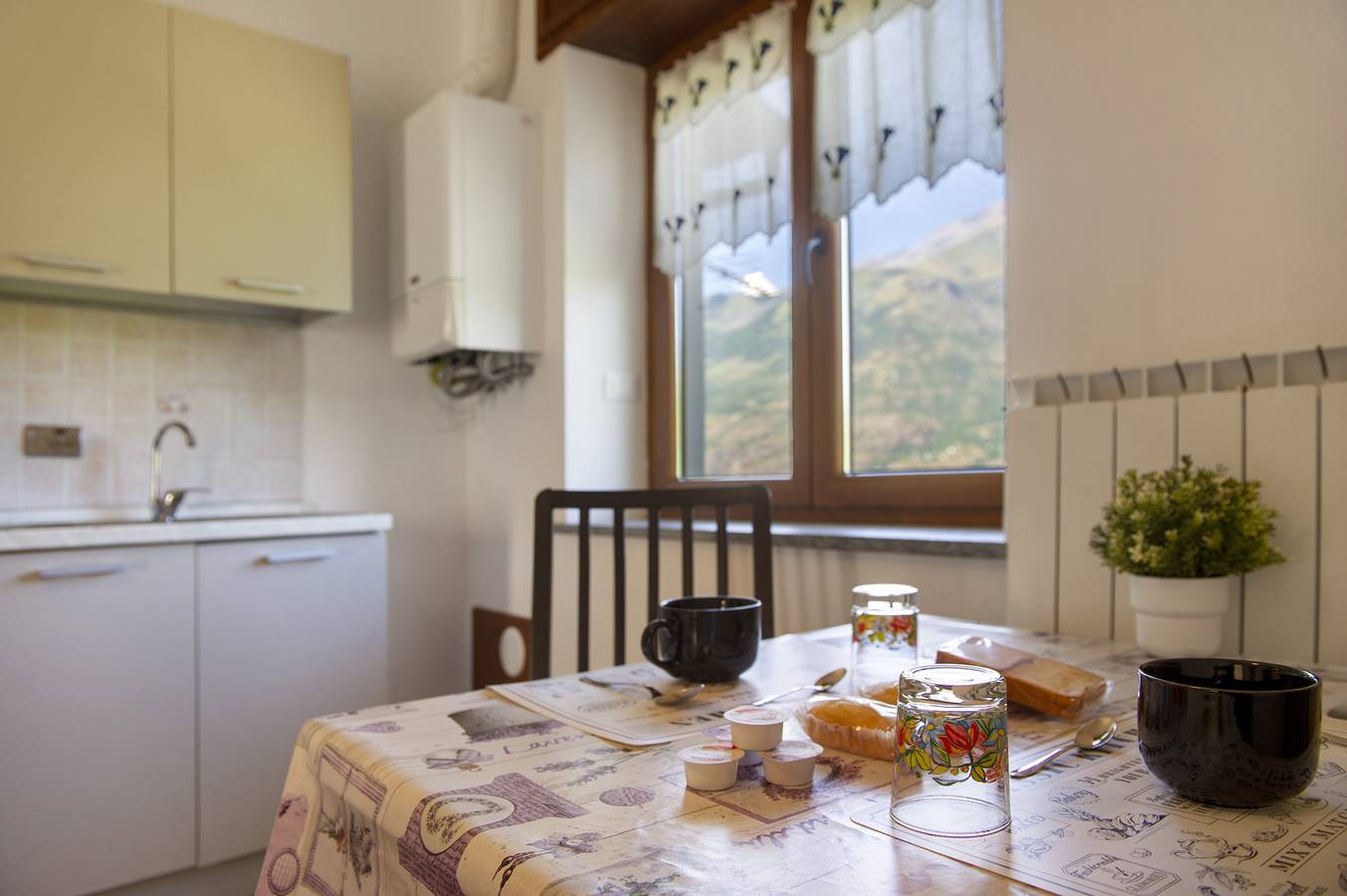 Ganze Wohnung, Apartment 'Welcome Home 2 Meana Di Susa' mit Bergblick, Balkon und Wlan in Meana di Susa, Turin Provinz