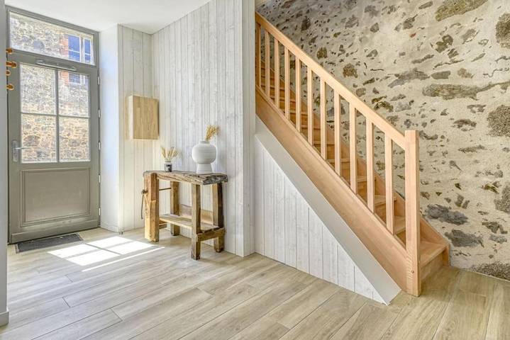 Location de vacances pour 8 personnes, avec terrasse à Pouzauges - 4
