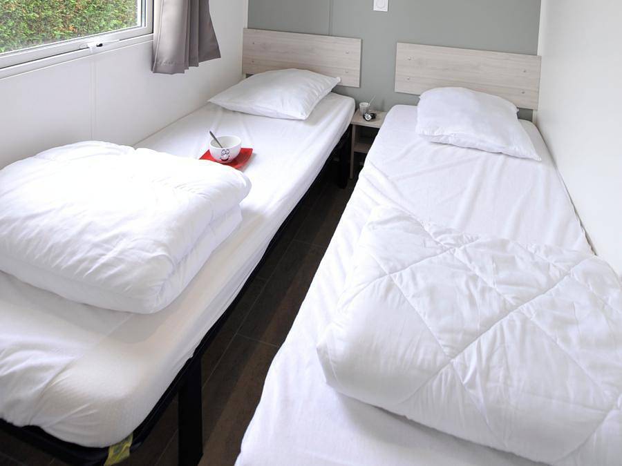 Camping Beauséjour - Mobilhome 6 personas - Mobil-home confort más 3 habitaciones Entre 30 y 35 m² -5años in Arques, Región de Saint-Omer
