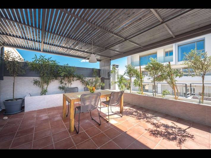 Villa für 11 Personen, mit Sauna und Garten sowie Ausblick und Terrasse in Athen - 4
