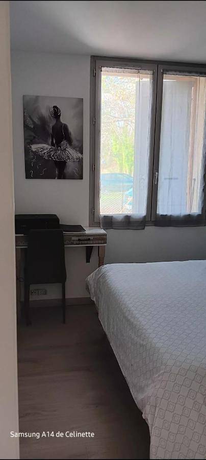 Location de vacances pour 4 personnes, avec terrasse, animaux acceptés à Latresne