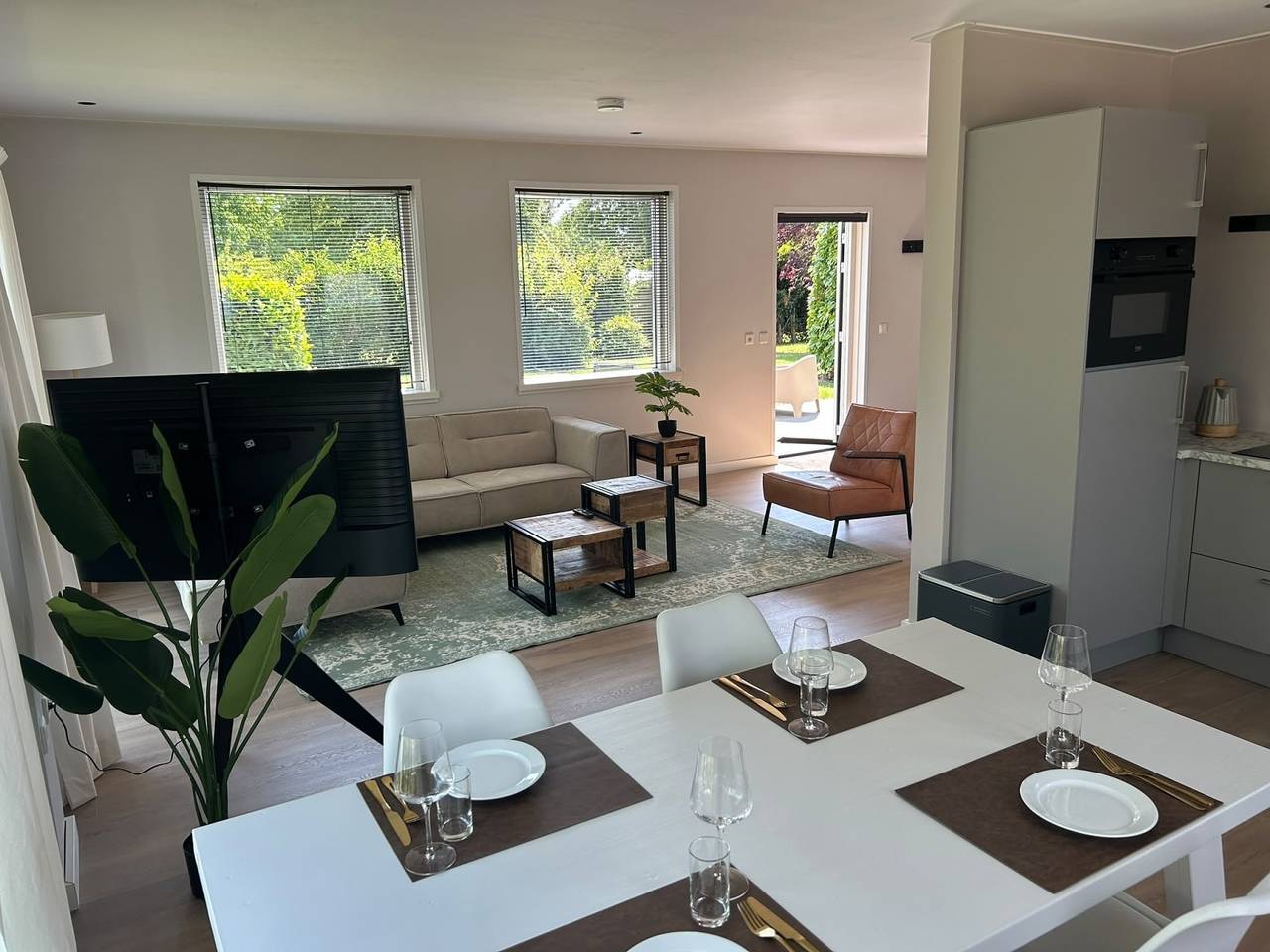 Stylish 4-person holiday home with garden, near Vrouwenpolder on the Zeeland coast in Vrouwenpolder, Walcheren