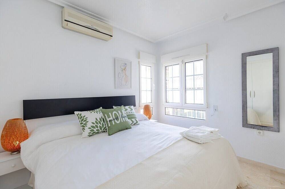 Infinity Haven by Fidalsa in Villamartín (Orihuela), Orihuela