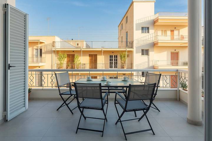Location de vacances pour 6 personnes, avec balcon/terrasse, adapté aux familles à Calamata - 3