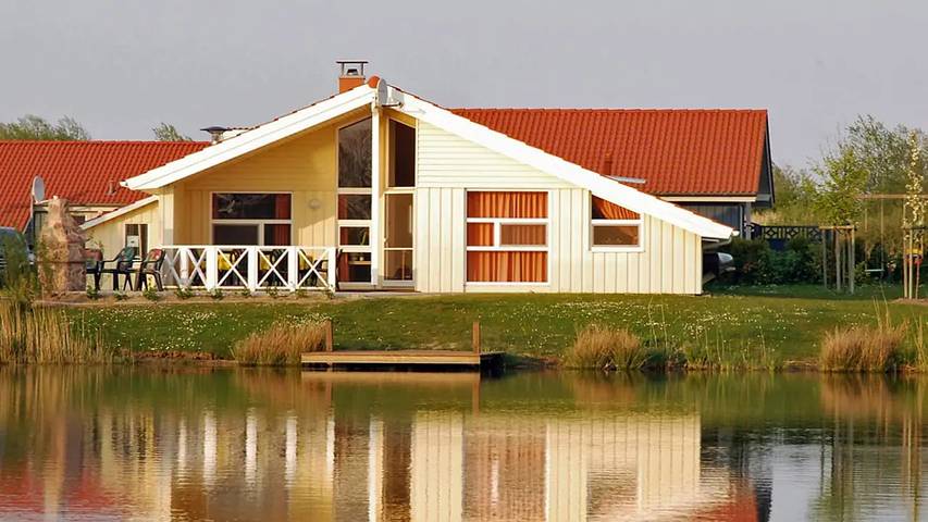 Ferienhaus mit Meerblick für 13 Personen, mit Whirlpool und Sauna sowie Terrasse