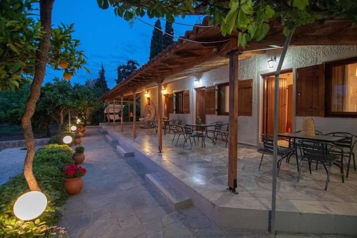 Appartement de vacances pour 4 personnes, avec Balcon et Terrasse ainsi que Jardin et Vue
