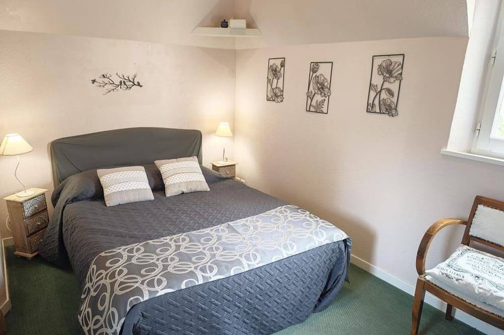 Évasion Romantique: Charmant Gîte 2 Pers., Parc Boisé, Activités & Confort Tout Inclus in Souvigny-de-Touraine, Région de Tours