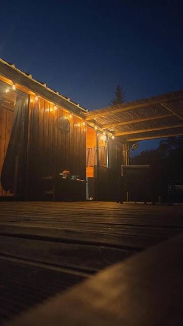 Gîte pour 3 personnes, avec terrasse et vue dans Saint-Martin-de-Valamas