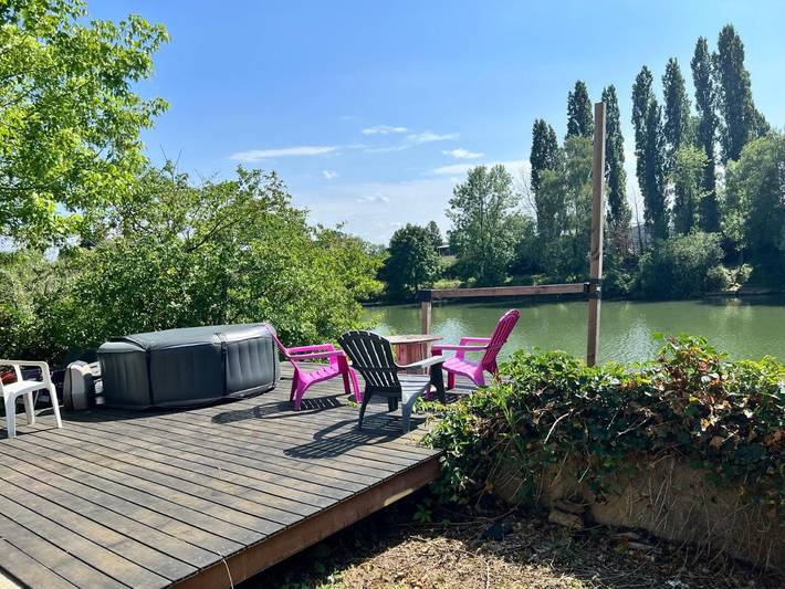 Hôtel pour 2 personnes, avec jardin et jacuzzi dans Floing - 3