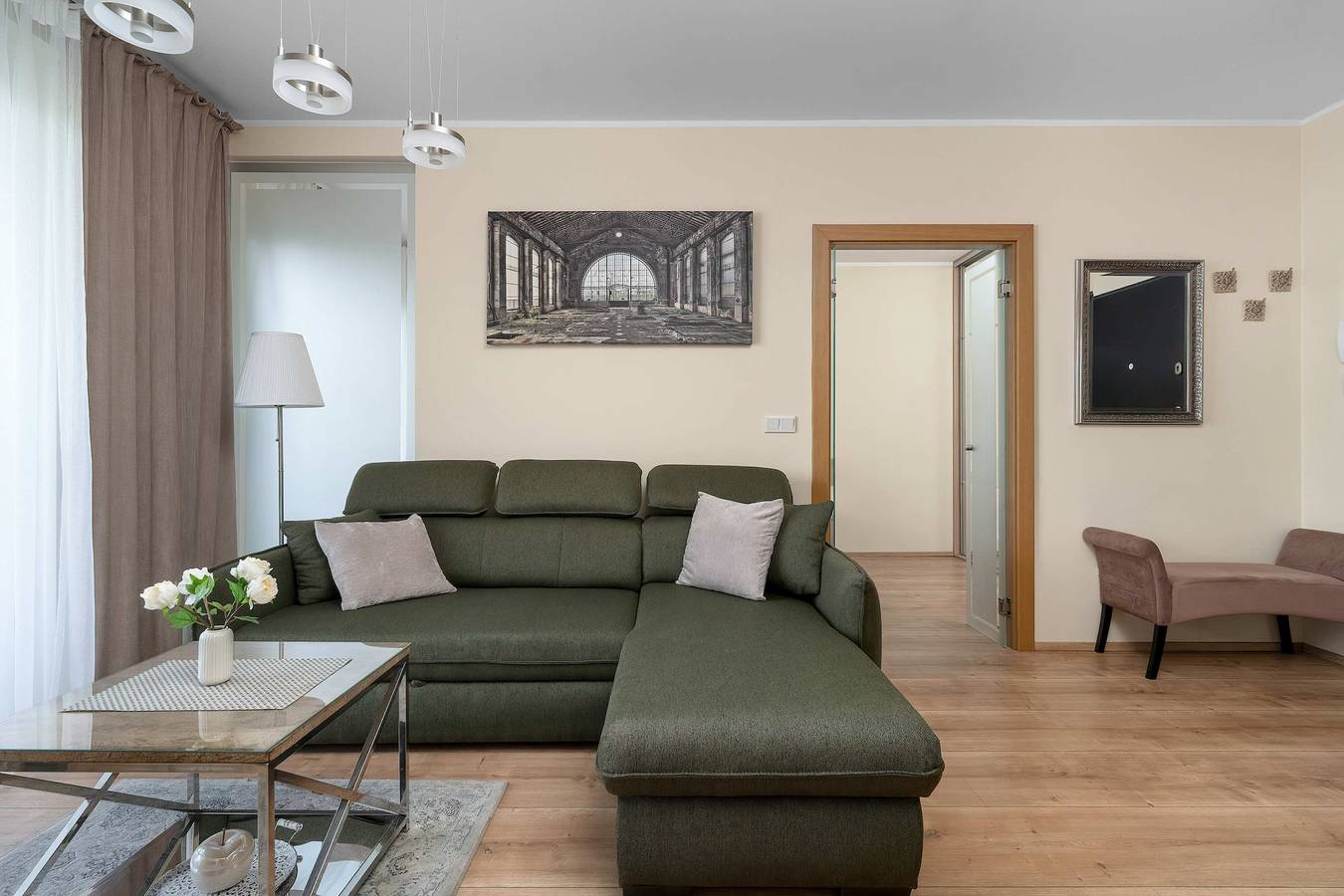 Ganze Wohnung, Ferienwohnung für 4 Personen mit Garten in Breslau, Niederschlesien
