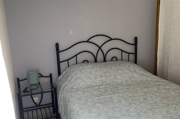Gîte pour 4 personnes, avec terrasse ainsi que jardin et piscine à Dauphin (homonymie) - 2