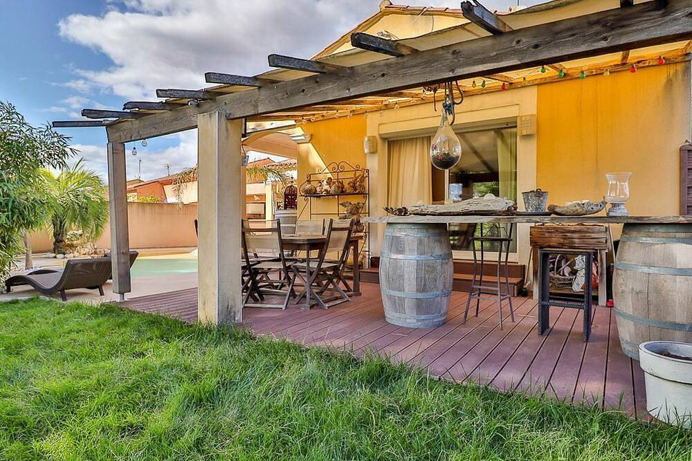 Estupenda casa de vacaciones privada con Wifi, piscina privada, A/C, Tv, terraza y aparcamiento in Thézan-lès-Béziers, Region de Béziers